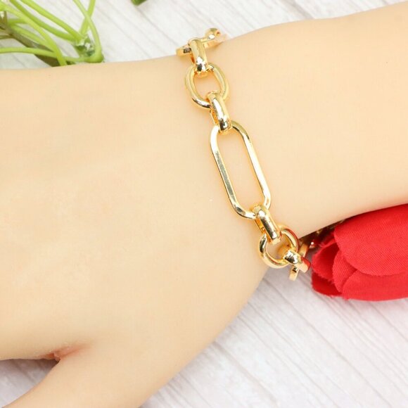 "Trendy Handmade Bracelet – A Thoughtful Gift for Girls & Women | UNVRC1638 - Picture 7 of 10